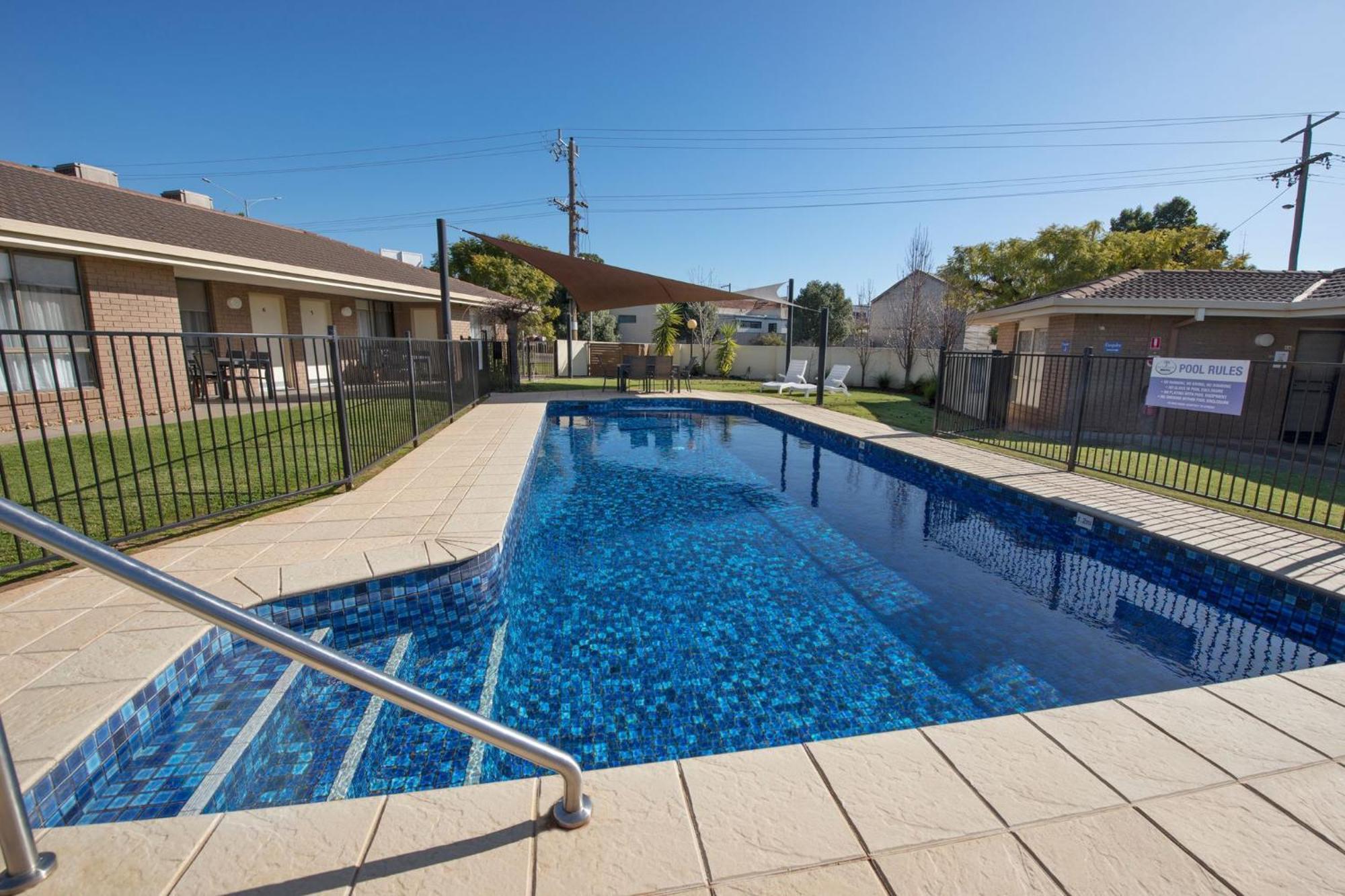 Jacaranda Holiday Units Swan Hill Kültér fotó